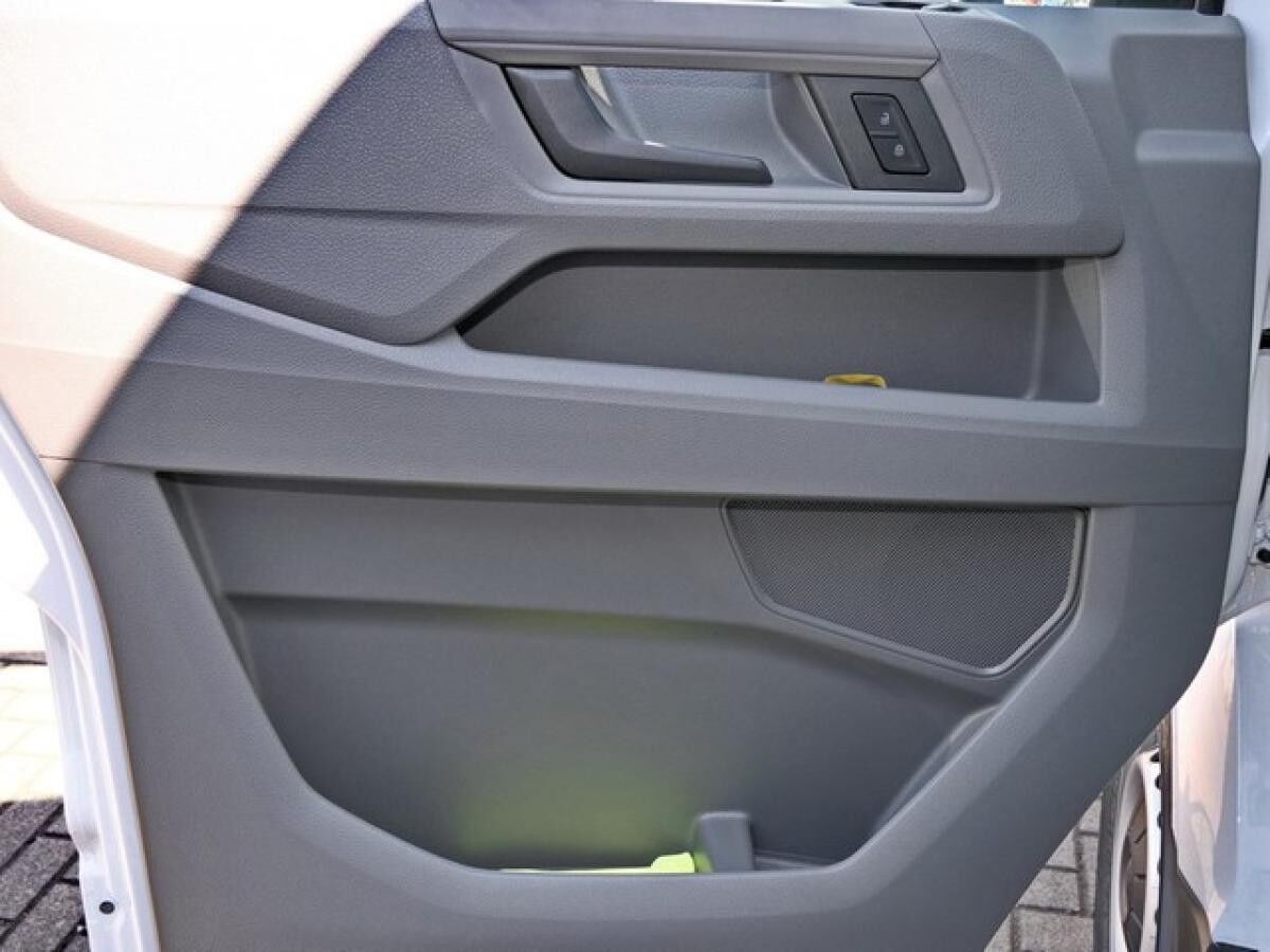 Volkswagen Crafter UPE br. 69.373,- 35 Kasten 2.0 l TDI /