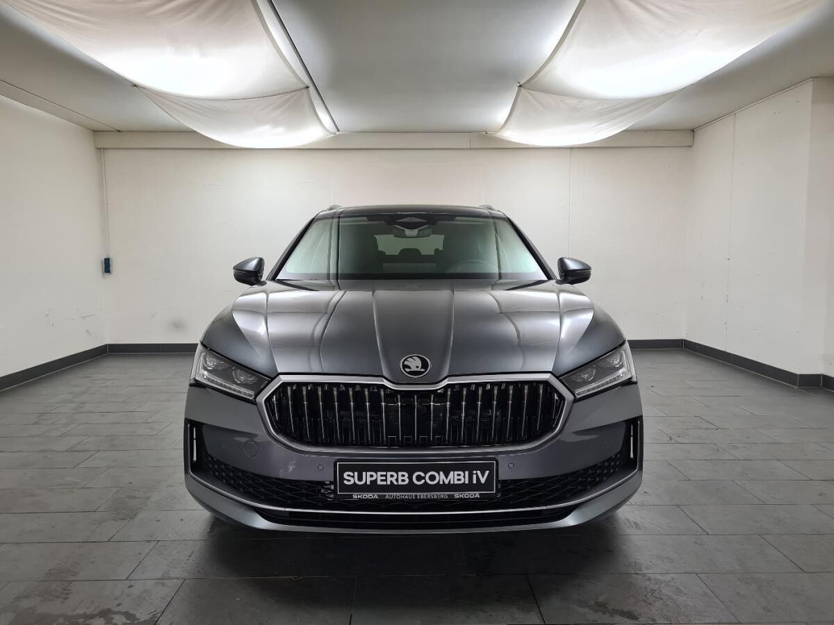 Skoda Superb Combi 1.5 TSI Hybrid L&K AHK Assist