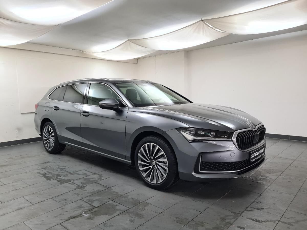 Skoda Superb Combi 1.5 TSI Hybrid L&K AHK Assist