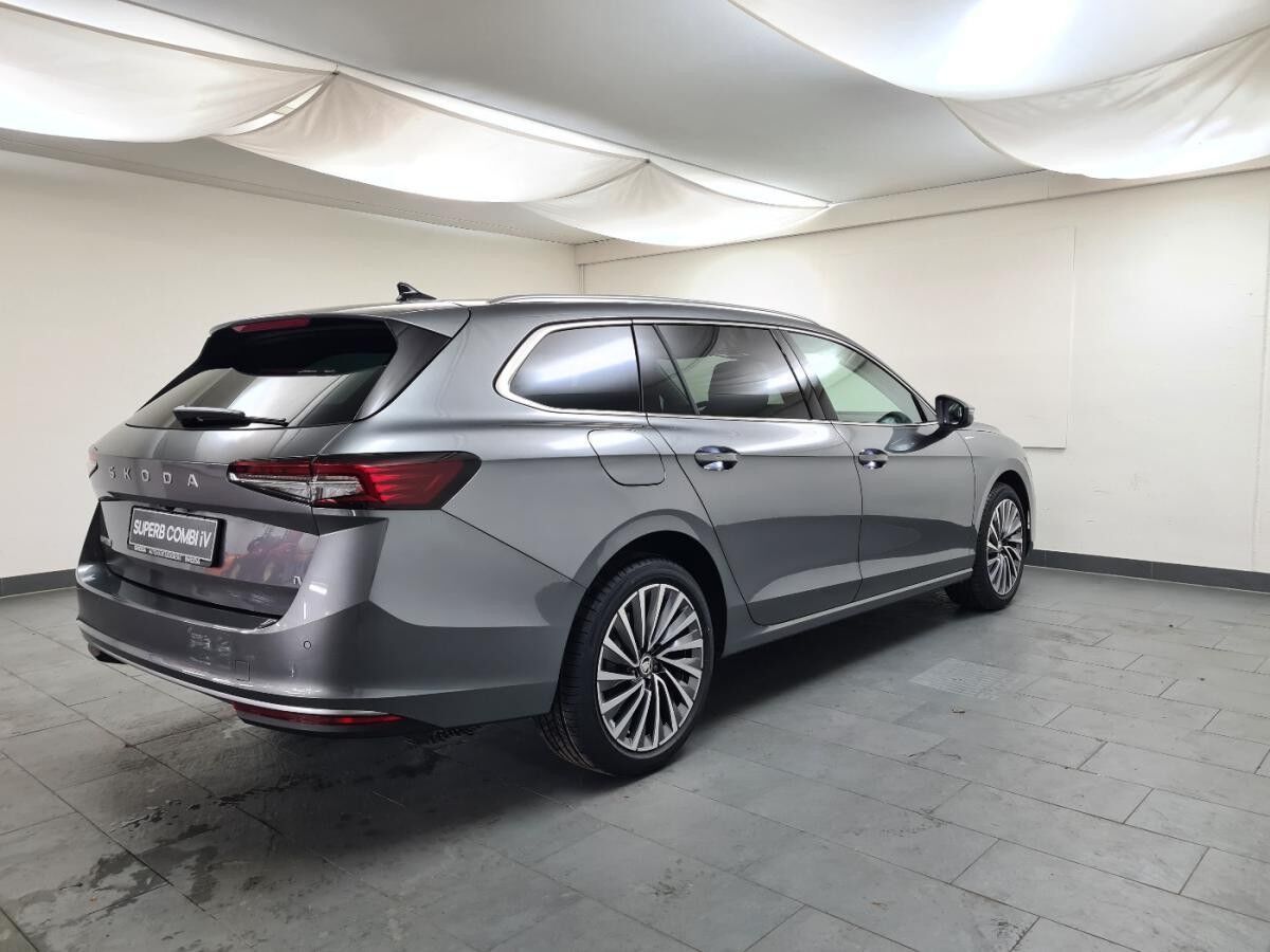 Skoda Superb Combi 1.5 TSI Hybrid L&K AHK Assist