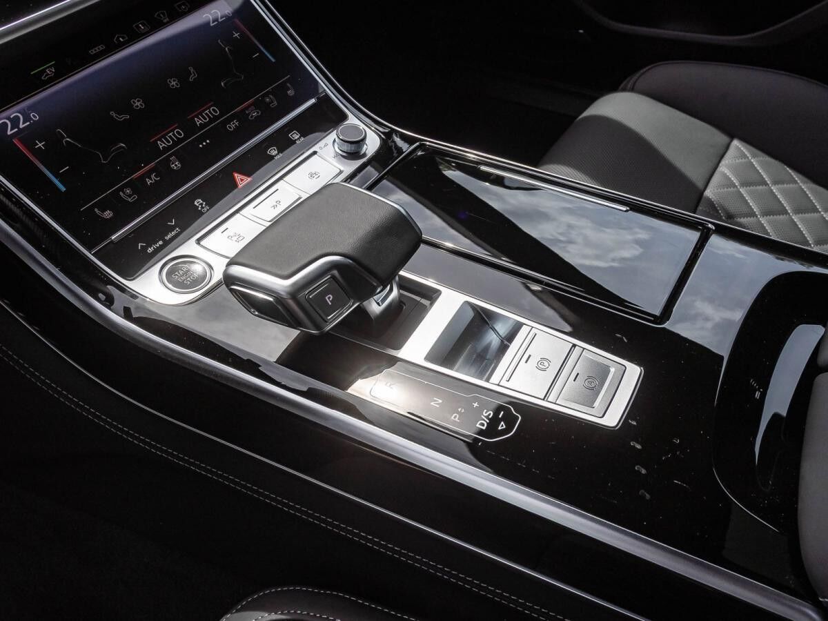 Audi A8 60 TFSI e S-Line qu. 462PS B&O HuD Panorama