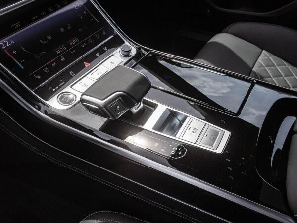 Audi A8 60 TFSI e S-Line qu. 462PS B&O HuD Panorama ! Sonderabnehmer !