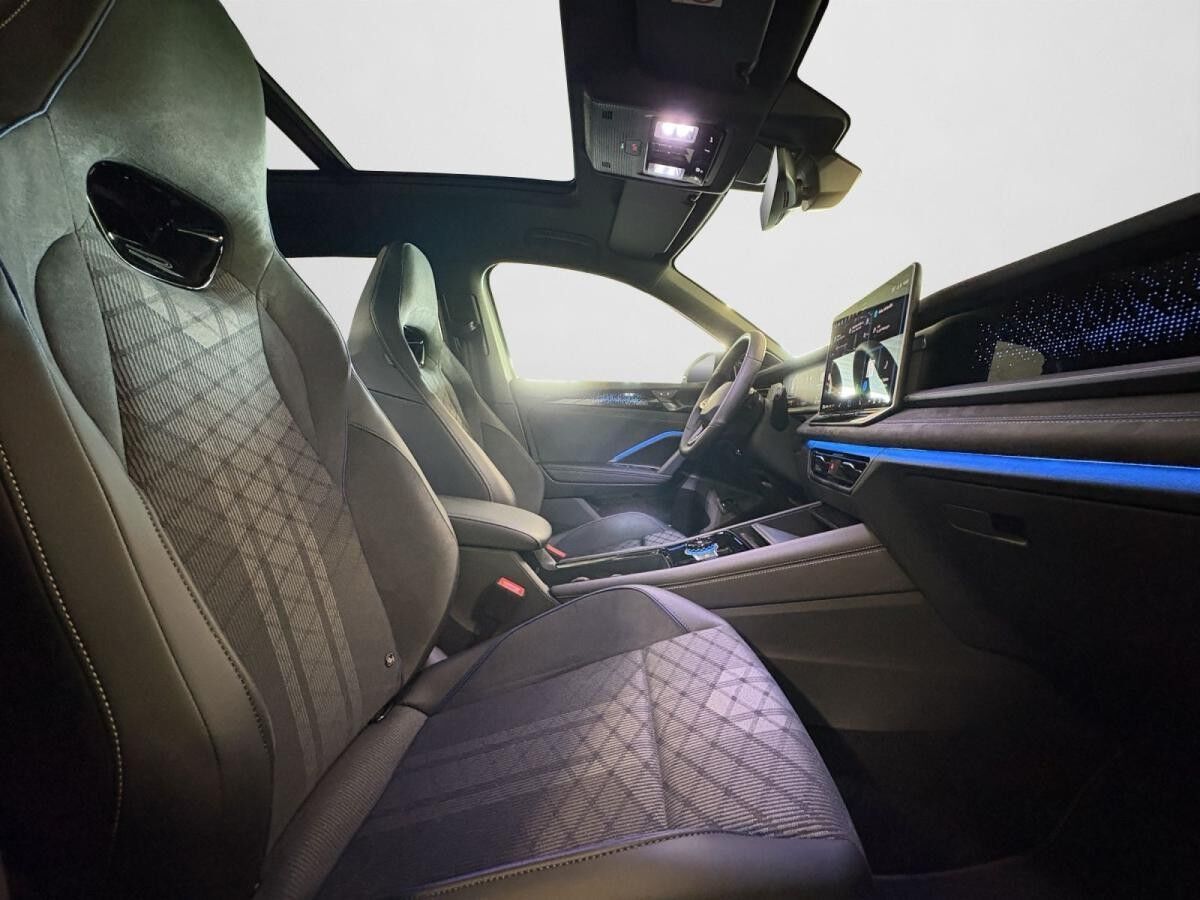 Volkswagen Tayron R-Line 2.0 TDI 4MOTION DSG 7-SITZ NAV PAN