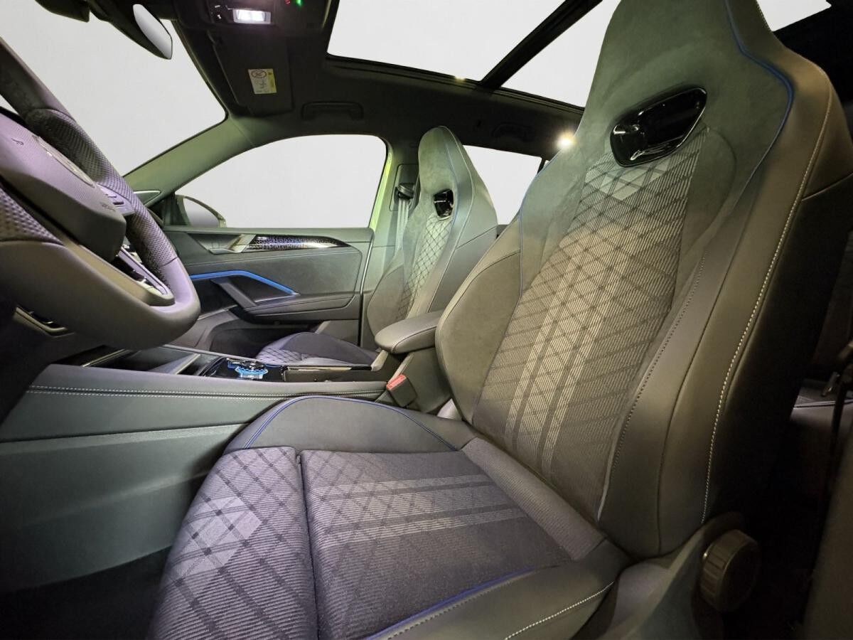 Volkswagen Tayron R-Line 2.0 TDI 4MOTION DSG 7-SITZ NAV PAN