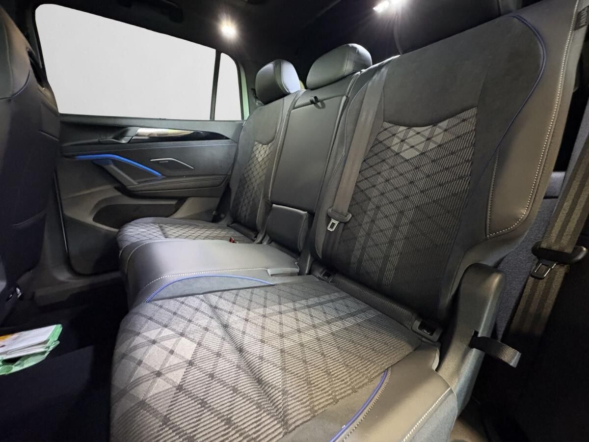 Volkswagen Tayron R-Line 2.0 TDI 4MOTION DSG 7-SITZ NAV PAN