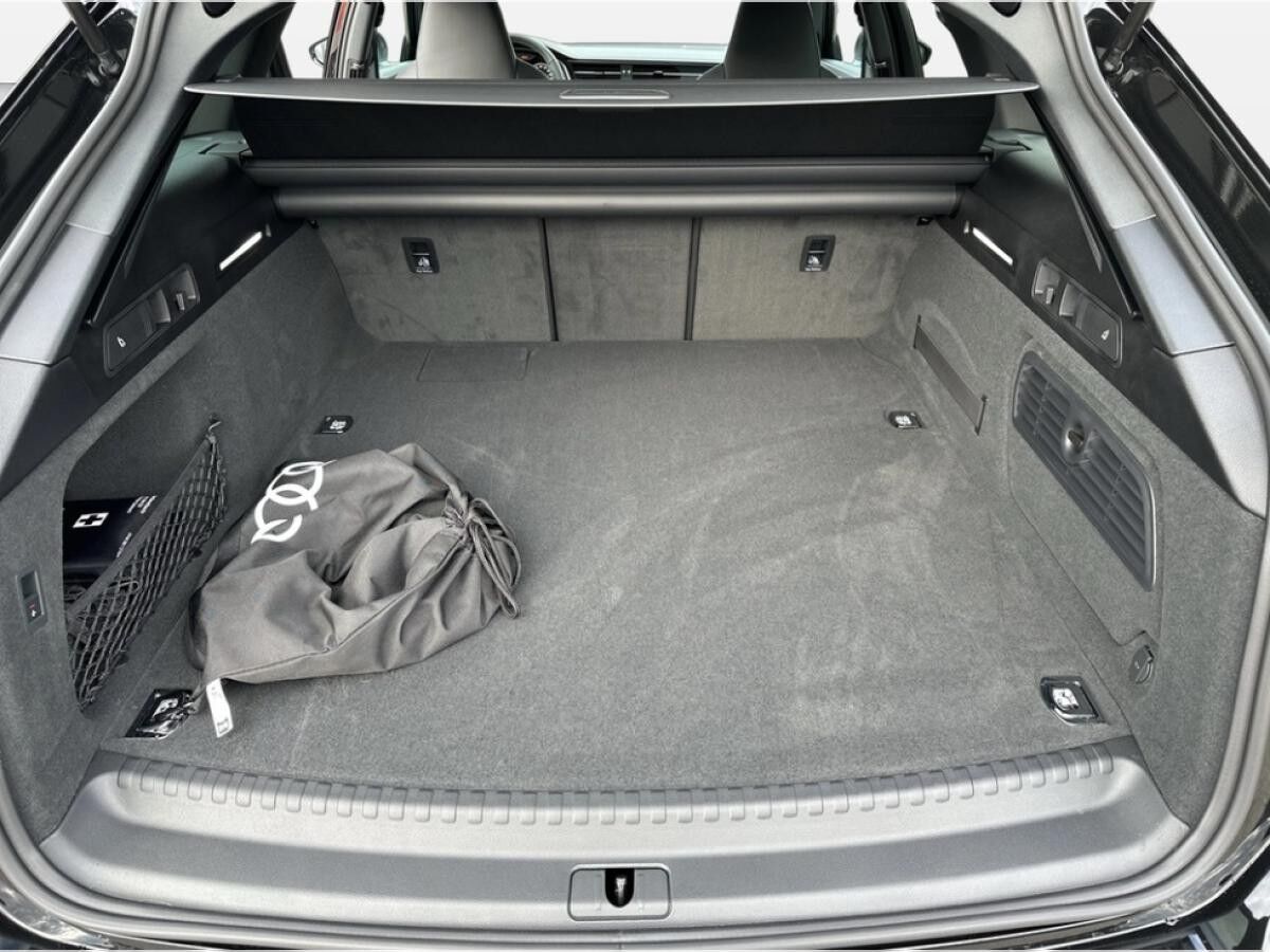 Audi A6 Avant 55 TFSIe qu. S line / SOFORT VERFÜGBAR !