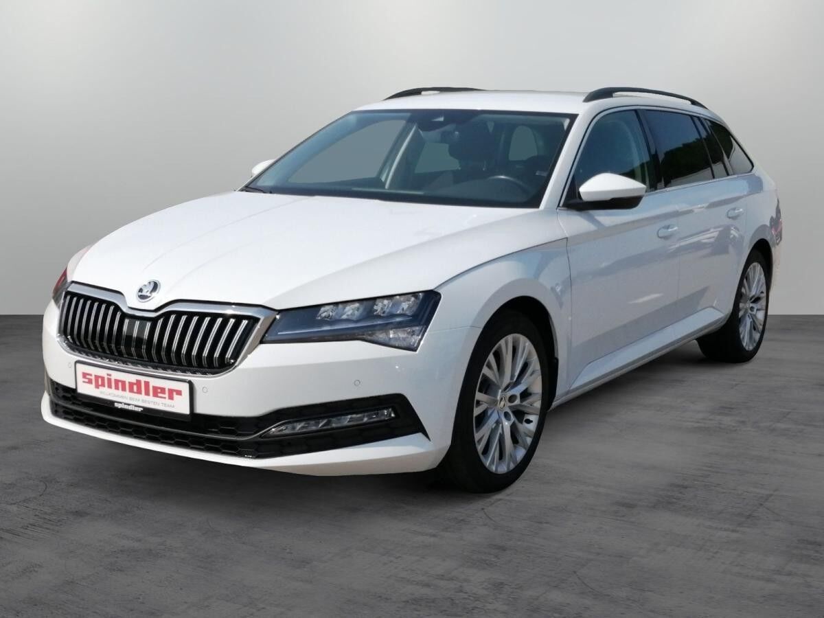 Skoda Superb Combi Amb. TSI DSG LED AHK virtual 18"