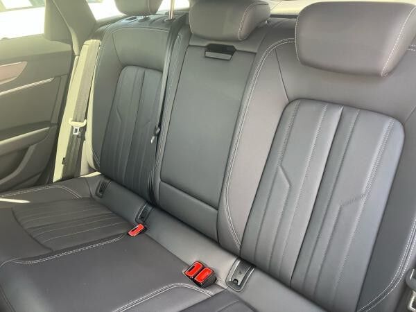 Audi A6 Avant advanced 40TDI quattro S-tronic/ Matrix