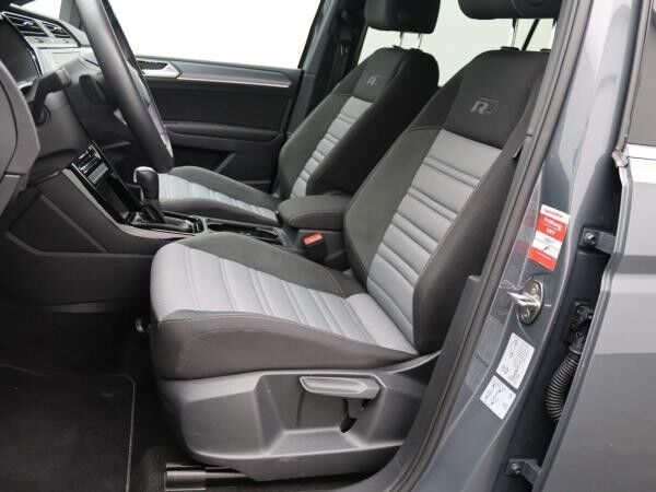 Volkswagen Touran R-Line 1.5 TSI DSG / 7-Sitze, AHK, LED
