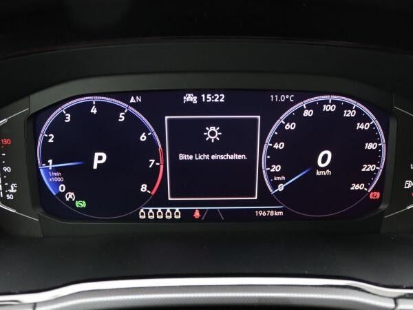 Volkswagen Touran R-Line 1.5 TSI DSG / 7-Sitze, AHK, LED