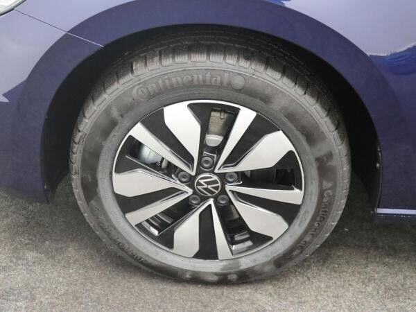 Volkswagen Touran Move 2.0TDI DSG / Navi, 7-Sitze, AHK, LED