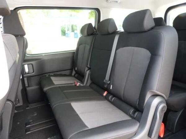 Hyundai STARIA Hybrid 1.6 T-GDI HEV Trend 9-Sitzer Easy+Park-Paket