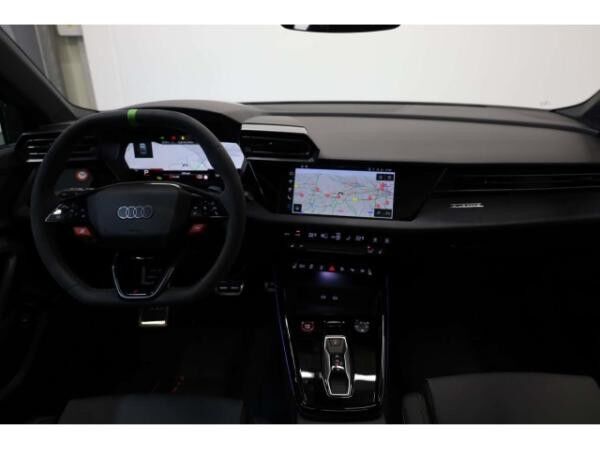 Audi RS3 Limousine TFSI quattro