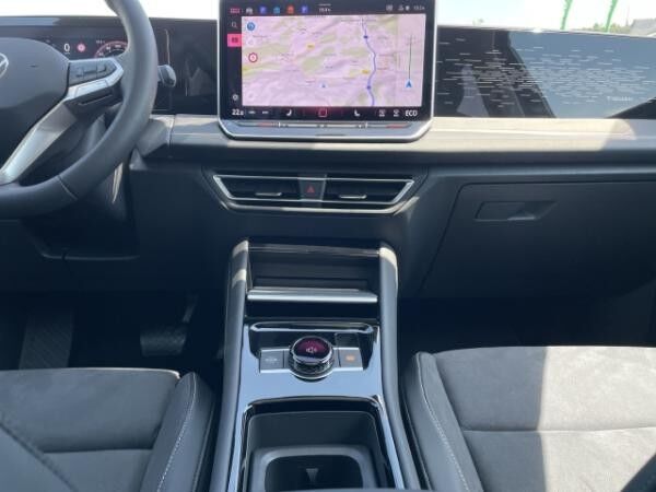 Volkswagen Tiguan 1,5 eTSI Elegance HD-Matrix AHK Pano