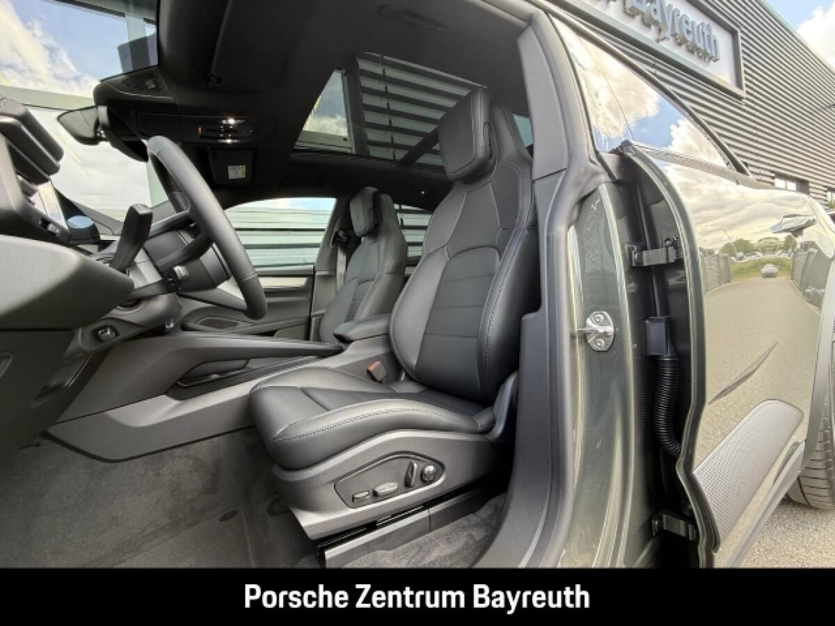Porsche Macan AHV*MATRIX*INNO*22-ZOLL*LUFTFEDER*HEADUP*