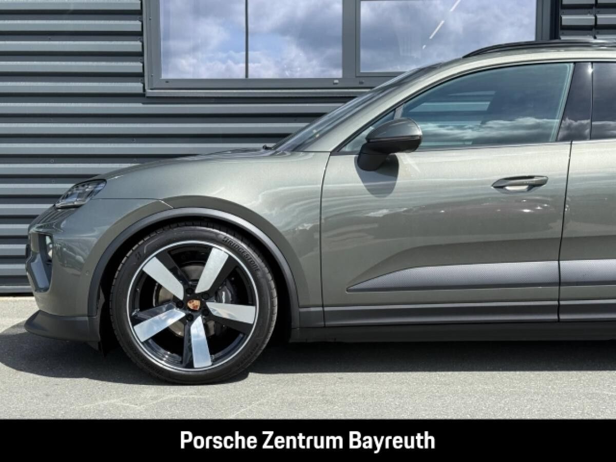 Porsche Macan AHV*MATRIX*INNO*22-ZOLL*LUFTFEDER*HEADUP*