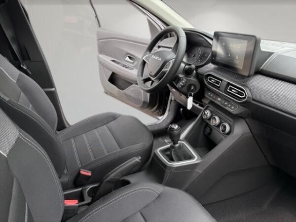 Dacia Sandero Expression TCe 90 *Navi*Klimaautomatik*Kamera*Tempomat*uvm.