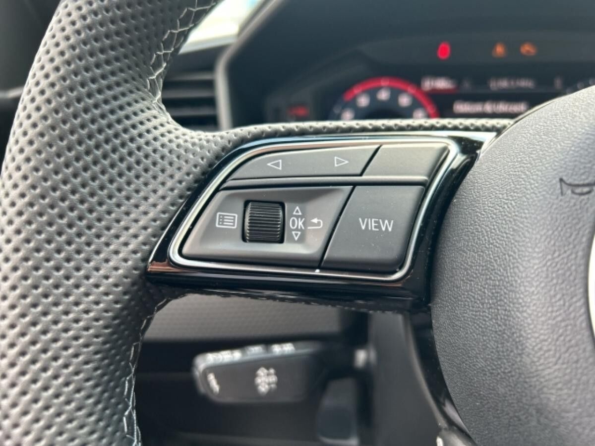 Audi A1 SPORTB LED+LEDER+VIRTUAL+CARPLAY+SOUNDSYSTEM
