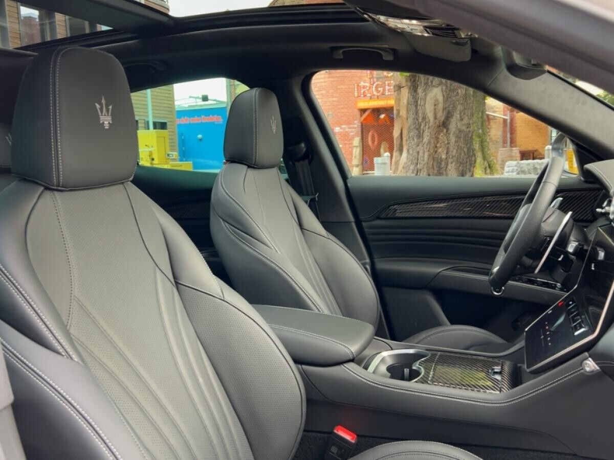 Maserati Grecale 5-Jahre Garantie / Hier fängt Luxus an! Neuwagenaktion!