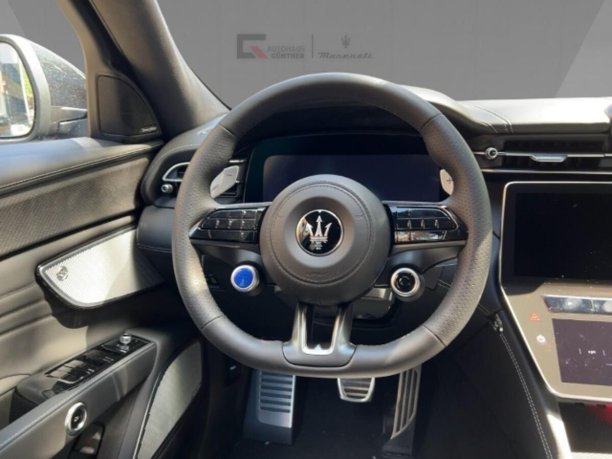 Maserati Grecale 5-Jahre Garantie / V6 & 530PS Sport trifft auf Luxus! Neuwagenaktion!