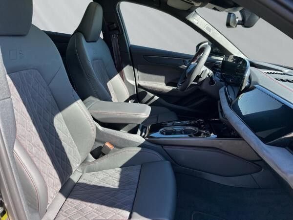Audi A6 Avant 6-Zylinder TFSI *Neues Modell!* Vorführfahrzeug