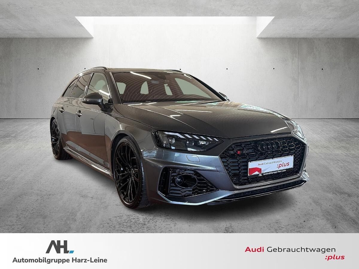 Audi RS4 Avant 2.9 TFSI quattro Pano HuD Keramik 280km/h RS-Sportabgas