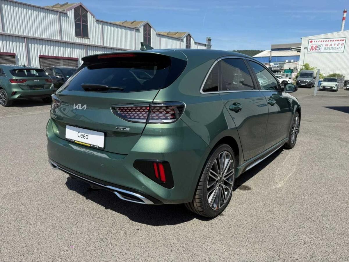 Kia Ceed GT-line 1.5 T-GDI 140 PS DCT +18Z