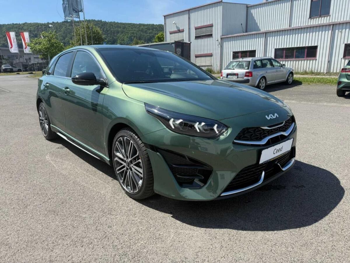 Kia Ceed GT-line 1.5 T-GDI 140 PS DCT +18Z