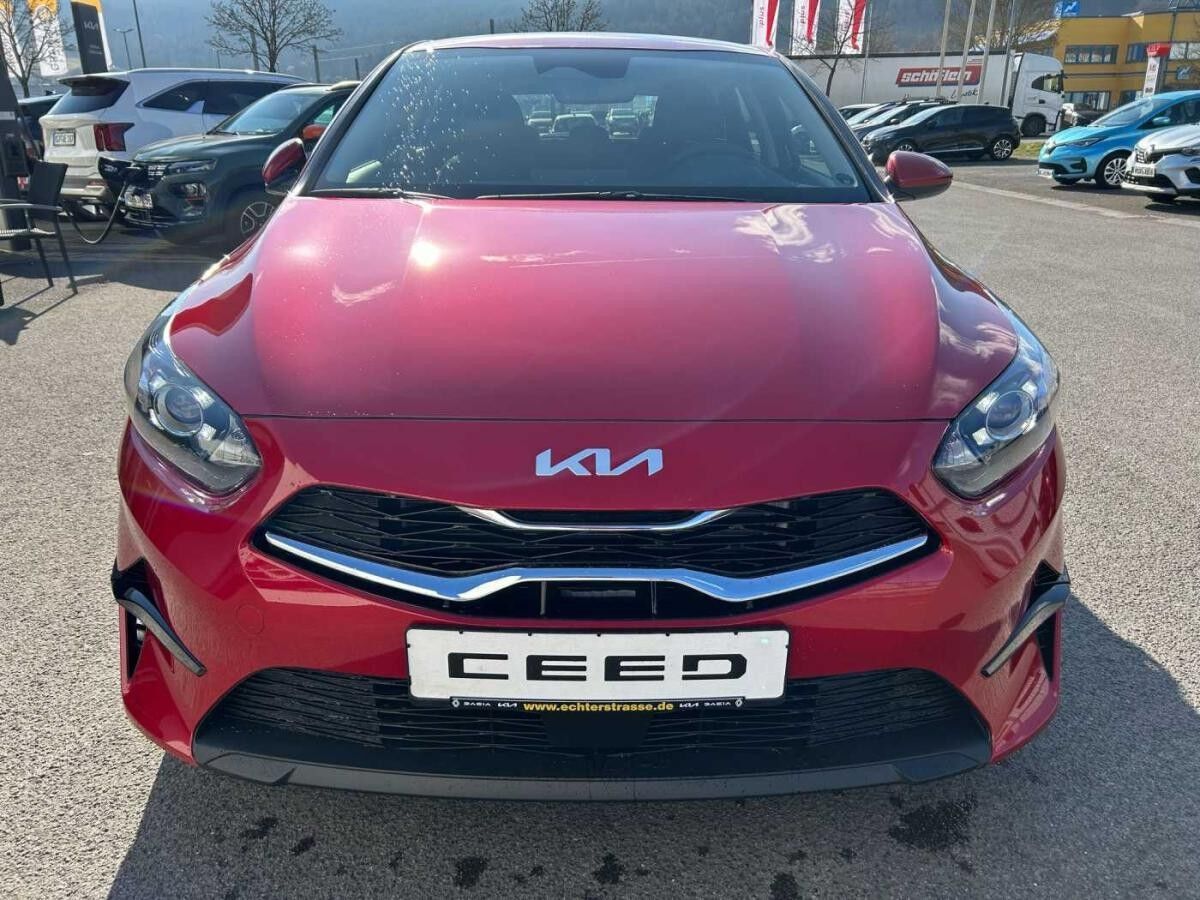 Kia Ceed Vision 1.5 T-GDI DCT7 +SHZ+RFK