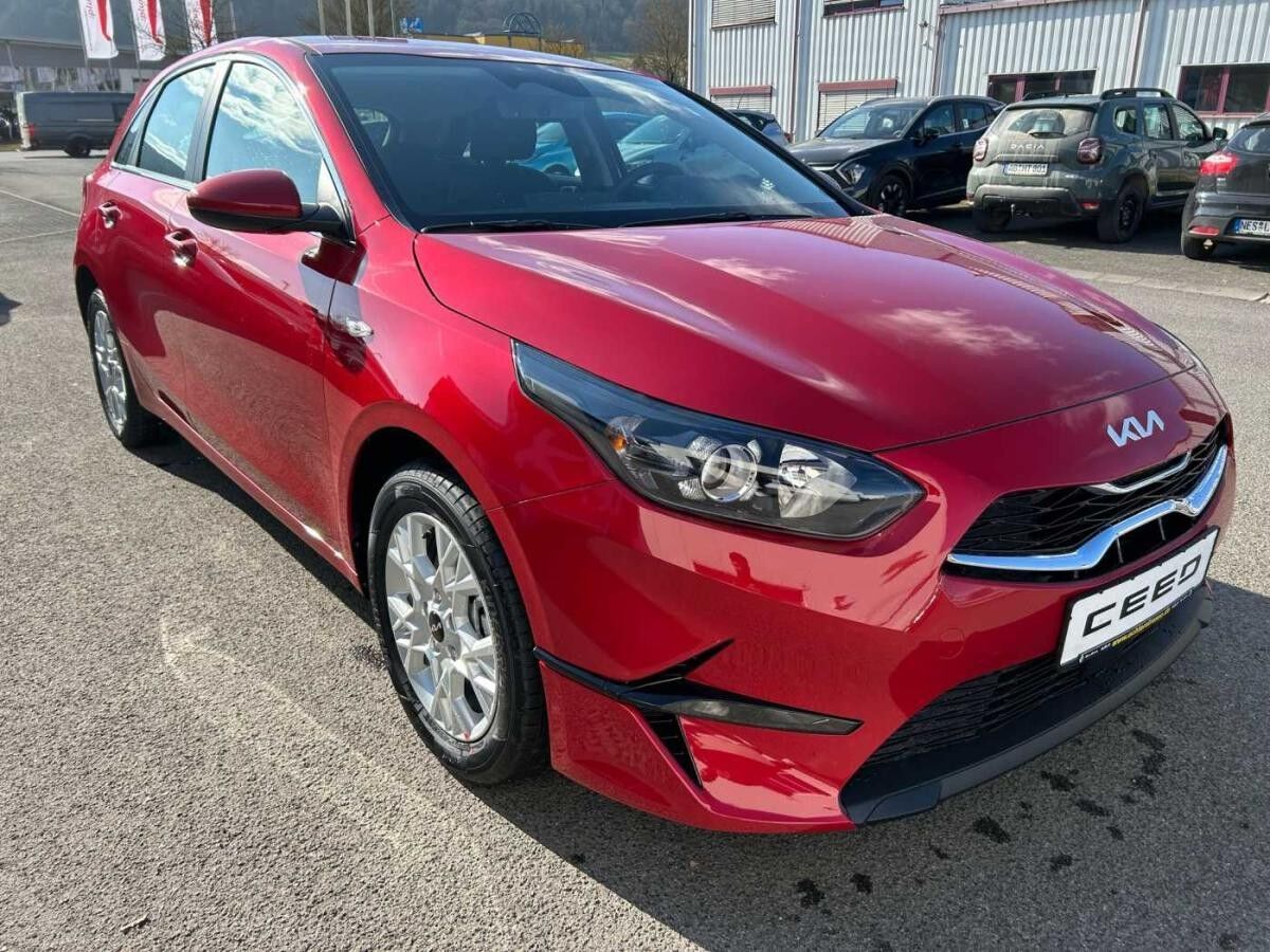 Kia Ceed Vision 1.5 T-GDI DCT7 +SHZ+RFK