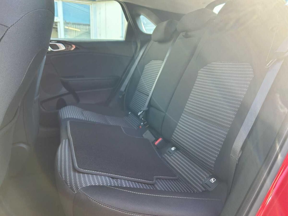 Kia Ceed Vision 1.5 T-GDI DCT7 +SHZ+RFK