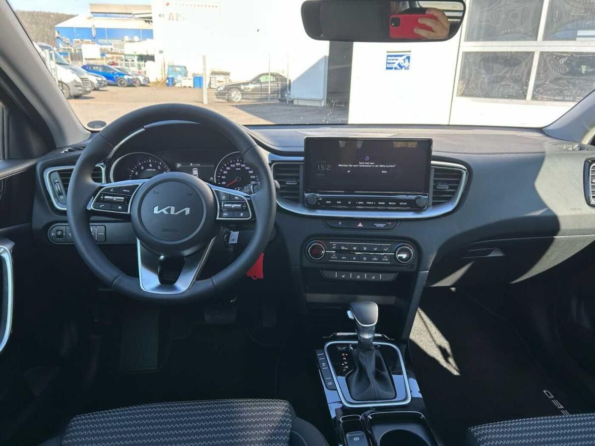 Kia Ceed Vision 1.5 T-GDI DCT7 +SHZ+RFK