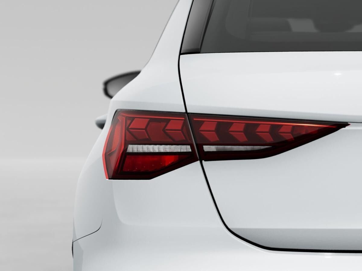 Audi A3 Sportback 45 TFSIe S line LED Navi Rü 18" Audi A3 Sportback 45 TFSIe S line LED Navi Rü 18"