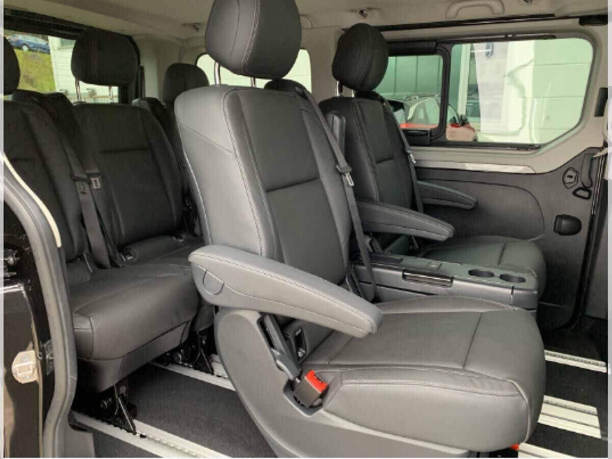 Renault Trafic Spaceclass PKW Blue dCi 170 EDC