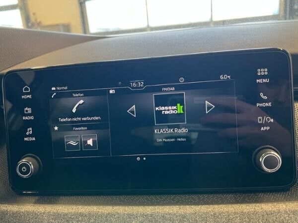 Skoda Scala TOUR 1.0 TSI DSG *AHK, Black-Paket, Matrix-LED*