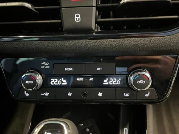 Skoda Scala TOUR 1.0 TSI DSG *AHK, Black-Paket, Matrix-LED*