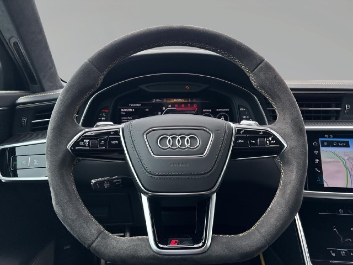 Audi RS6 Avant performance qu (630 PS) tiptronic