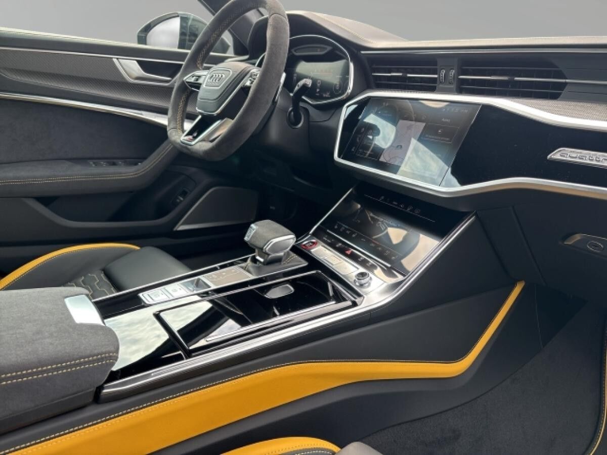 Audi RS6 Avant performance qu (630 PS) tiptronic