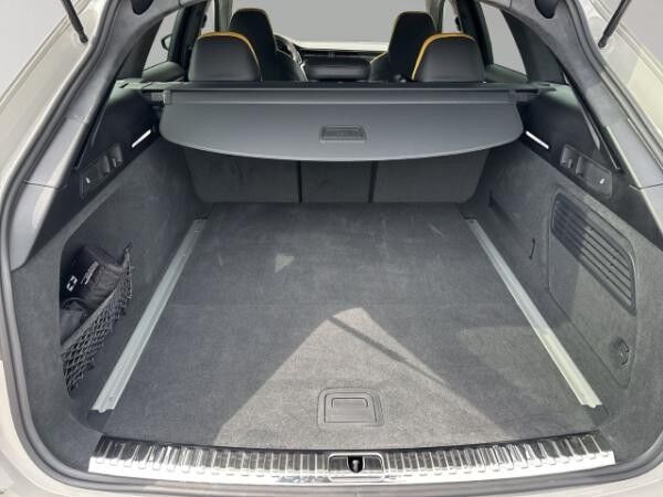 Audi RS6 Avant performance qu 463(630) kW(PS) tiptronic