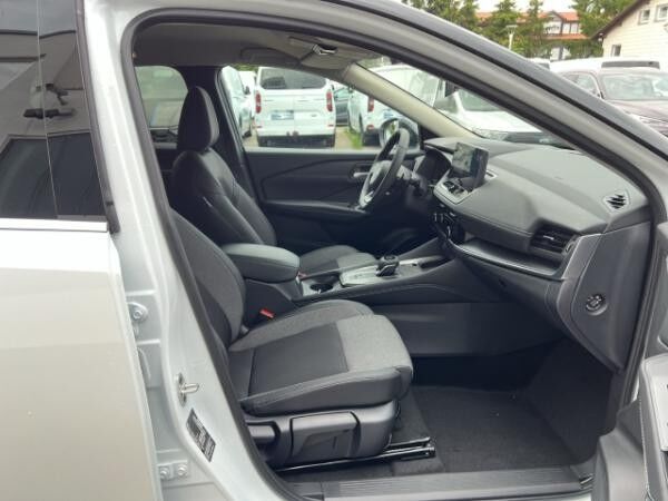 Nissan Qashqai N-Connecta 1.3 DIG-T MHEV EU6e HUD Navi 360 Kamera LED El. Heckklappe Apple CarPlay