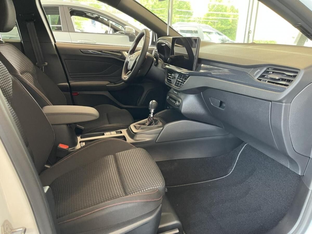 Ford Focus Turnier ST-Line *GEWERBE*⚡⚡Winter, Fahrass., Park, ST Style⚡⚡SOFORT VERFÜGBAR Ford Focus Turnier ST-Line *GEWERBE*⚡⚡Winter, Fahrass., Park, ST Style⚡⚡SOFORT VERFÜGBAR