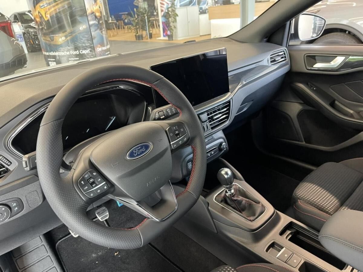 Ford Focus Turnier ST-Line *GEWERBE*⚡⚡Winter, Fahrass., Park, ST Style⚡⚡SOFORT VERFÜGBAR Ford Focus Turnier ST-Line *GEWERBE*⚡⚡Winter, Fahrass., Park, ST Style⚡⚡SOFORT VERFÜGBAR