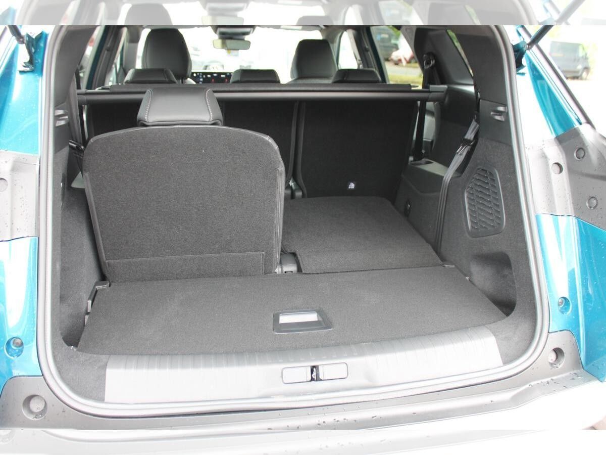 Peugeot 5008 Allure Hybrid 145 e-DSC