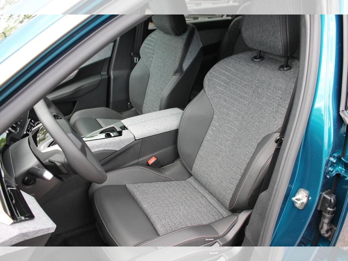 Peugeot 5008 Allure Hybrid 145 e-DSC