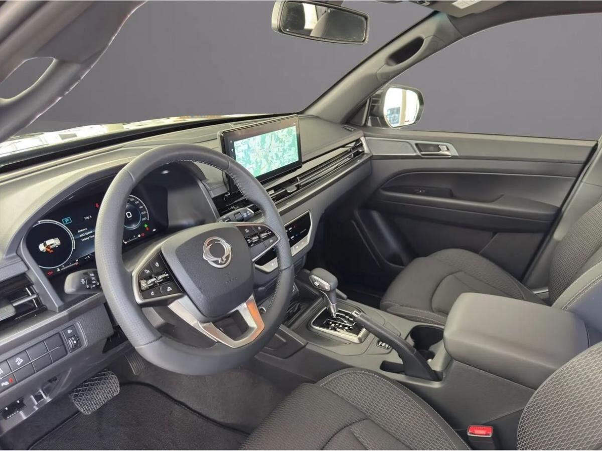 KGM Musso Grand Core 2.2 E-XDI AT 4WD *Navi/RFK/PDC*