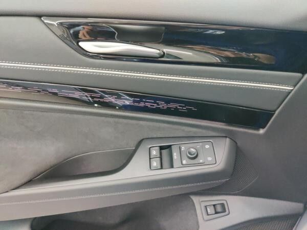Volkswagen ID.7 Tourer Pro h/AHK/Matrix/Wärmepu/02.30Garantie
