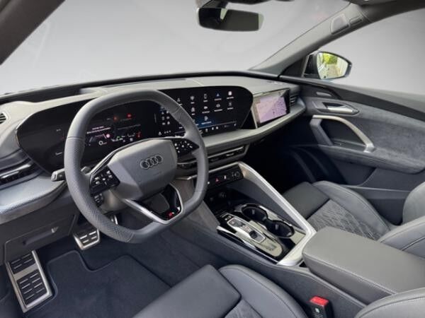 Audi Q5 SUV TDI quattro S tronic KLIMA LED NAV