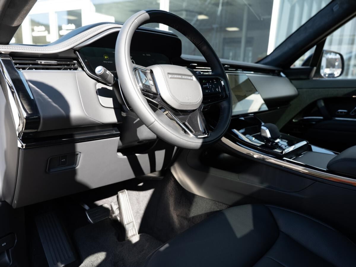 Land Rover Range Rover Sport P530 Autobiography