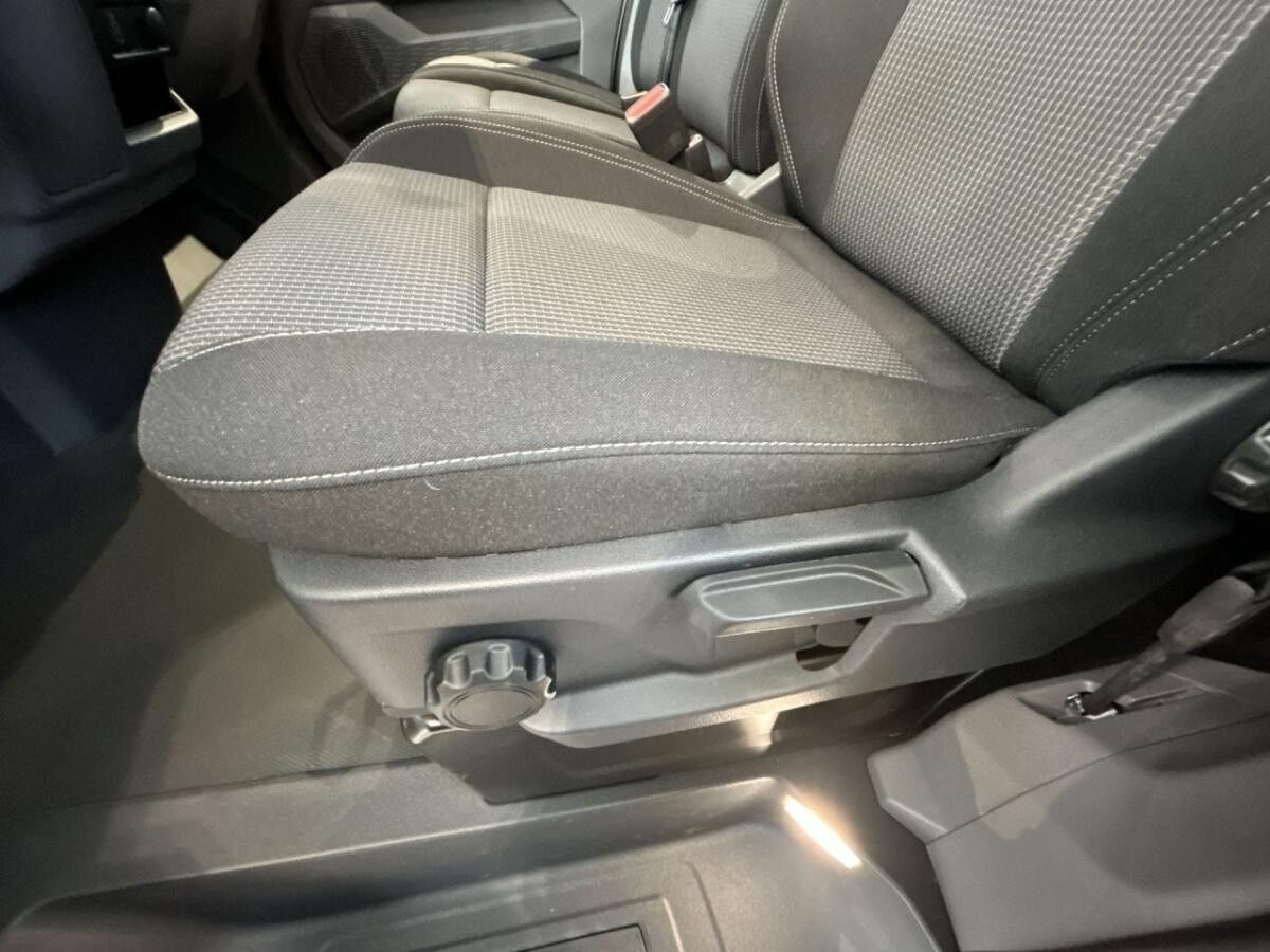 Volkswagen e-Caravelle KR 💥9-Sitzer💥 1-Gang-Automatik Klima 💥SOFORT VERFÜGBAR💥 ❗️Angebot bis 31.12.25❗️