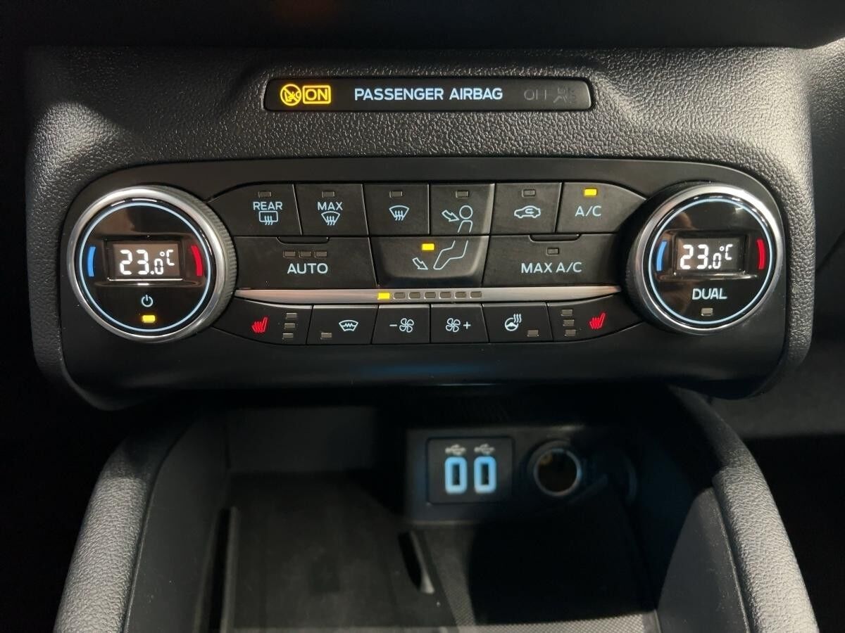 Ford Kuga ST-Line X HYBRID